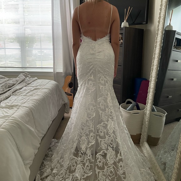 Size 4 Custom Mermaid Style Wedding Dress - Picture 9 of 14